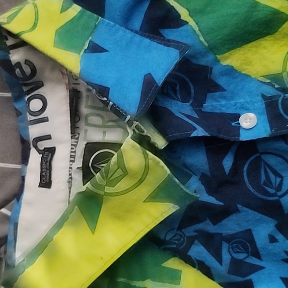 Volcom button down - Picture 4 of 4